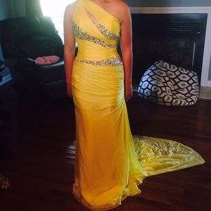 Yellow Maggie sottero